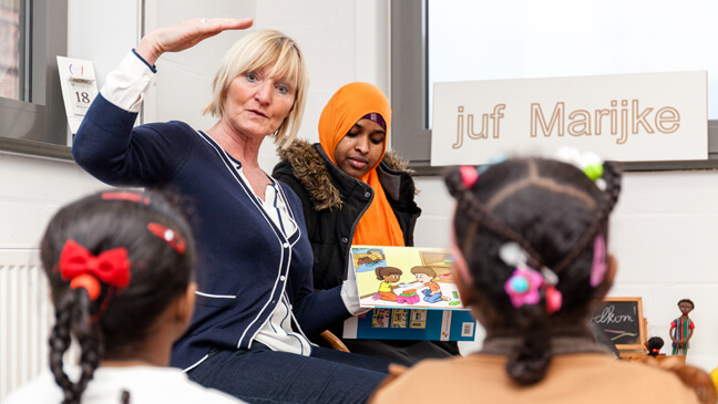 Juf Marijke leest voor