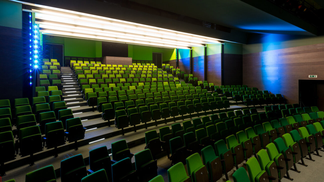 Zaal van CC De Steiger te Boom