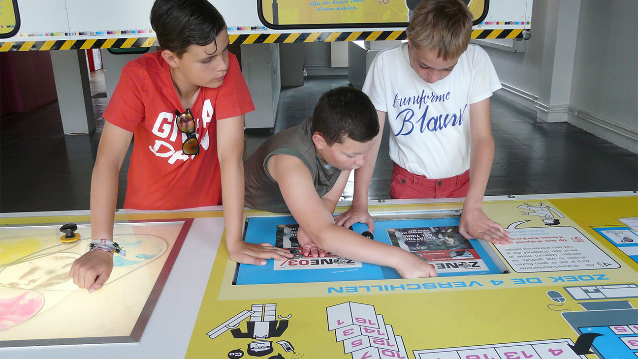 Kinderen spelen eens pel in het beroepenhuis