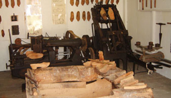 oude klompenmachine