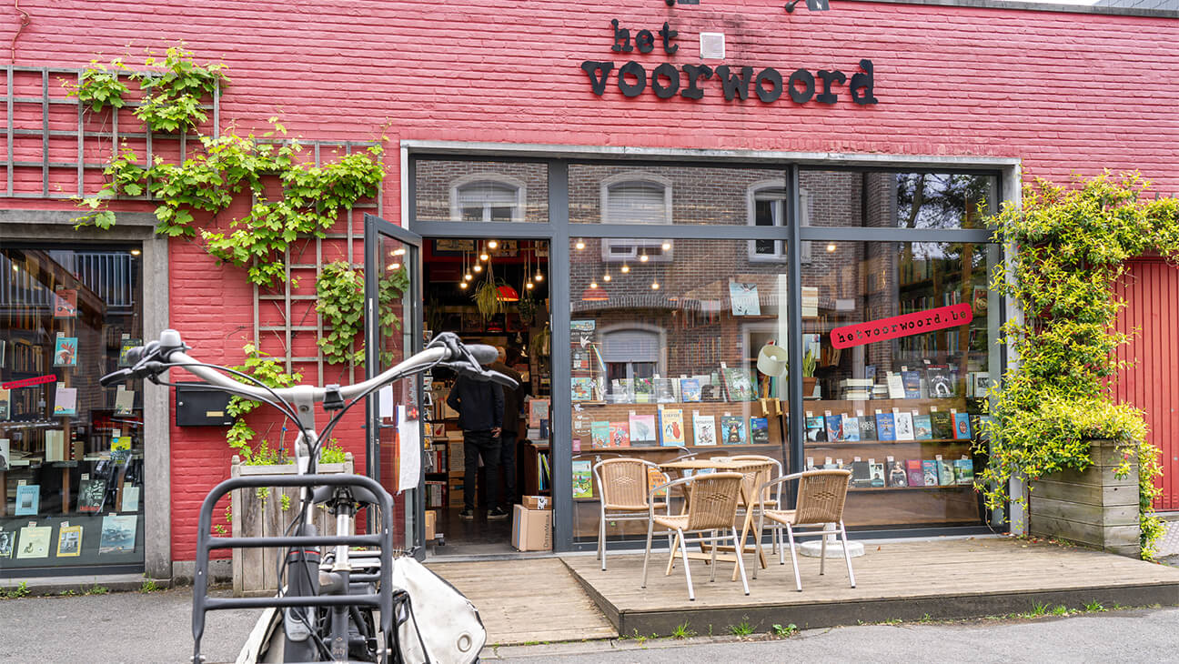 Gevel van Boekhandel Het Voorwoord