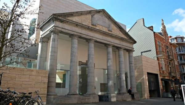 Voorgevel M-Museum Leuven