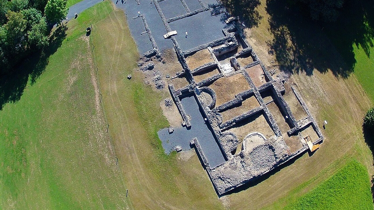 Overblijfselen van Romeinse villa op Malagne - Archéoparc de Rochefort