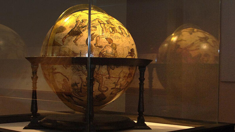 Wereldbol in het Mercatormuseum te SInt-Niklaas