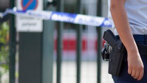 Politie aan de schoolpoort