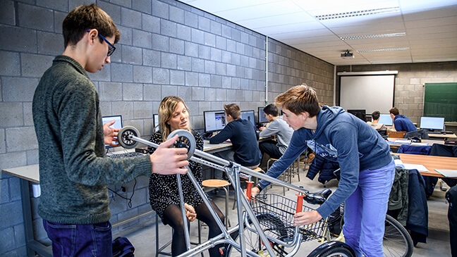 Community service learning : leerlingen werken samen aan hulpmiddel voor kinderen met een beperking