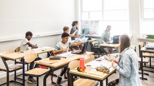een klas in de middenschool 't vier
