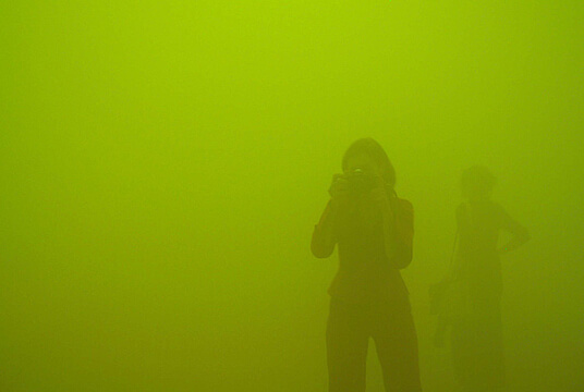 installatie van Ann Veronica Janssens