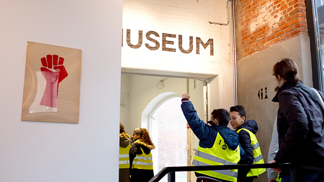 Klas in het museum Mima in Brussel