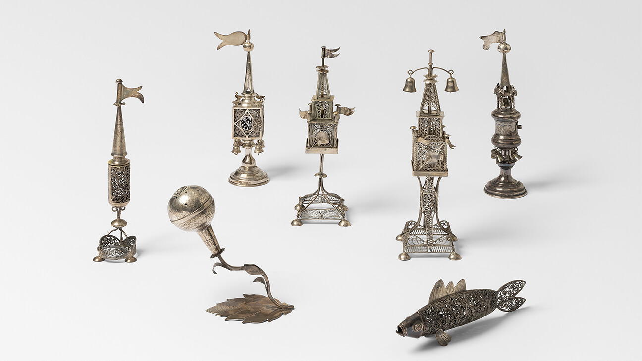 Attributen uit het Joods Museum van België