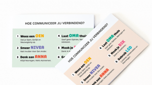 foto van kaartjes met ezelsbruggetjes voor verbindend communiceren