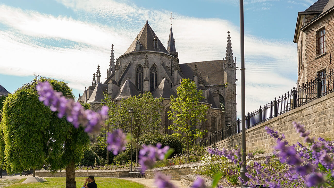 de Collegiale kerk van Heilige Waudru