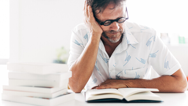 Boekenfan en oud-leraar Jan Stevens