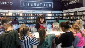 klasbezoek aan boekenbeurs