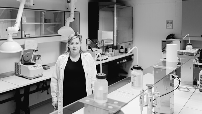 Hannelore Bove in een labo - tso bewuste studiekeuze