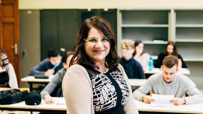 Kathelijn Vervarcke leraar Nederlands en schrijver - KOPP-kind