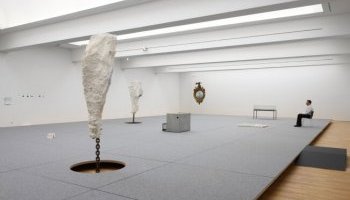 werk van Richard Venlet in SMAK Gent
