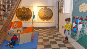 kinderen in museum t Gasthuys