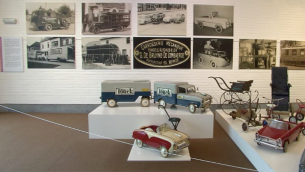 expo 'design op wielen'