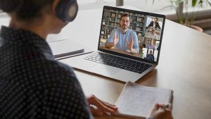 Leraar in een online meeting