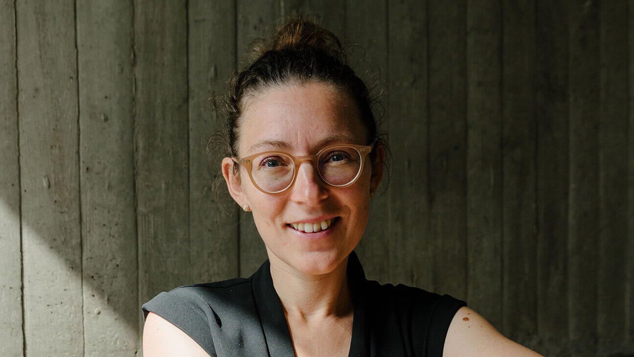Onderwijsonderzoeker Mieke Goos over de effecten van zittenblijven op leerprestaties en schoolloopbanen.