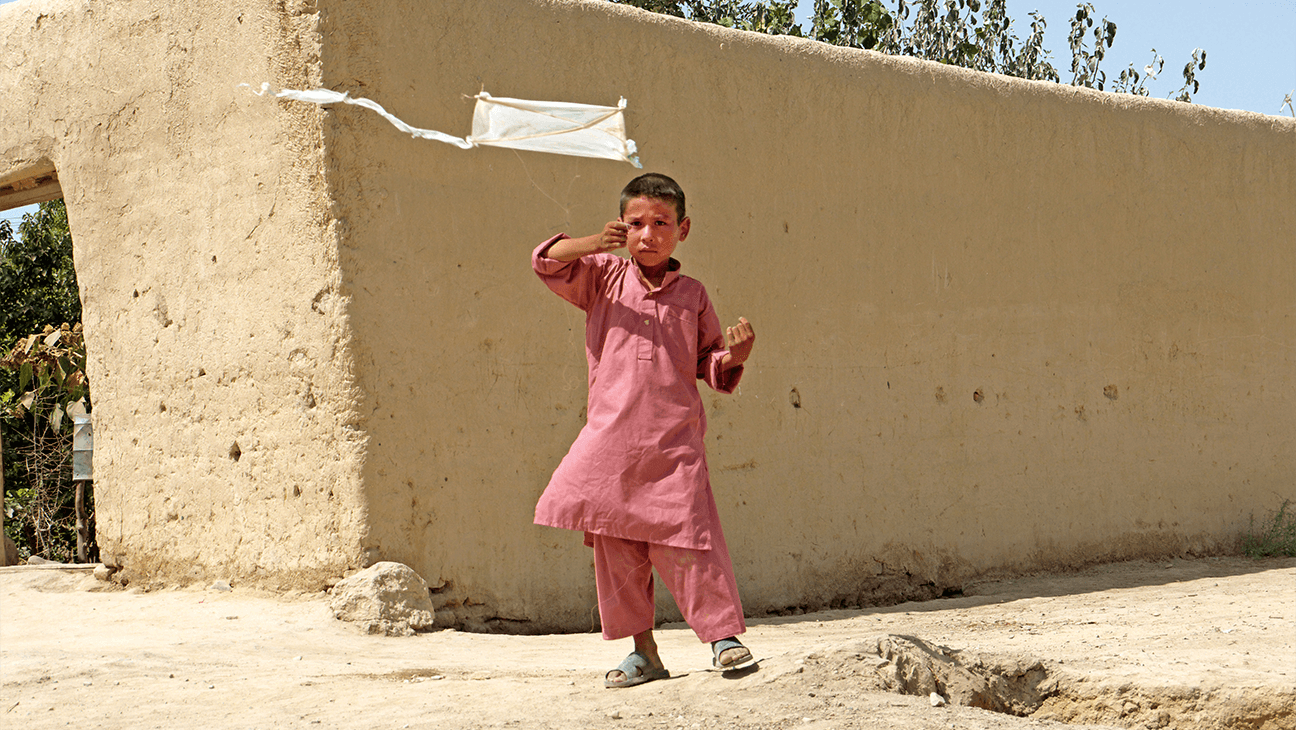 Papalote
(film still) Balkh, Afghanistan, 201