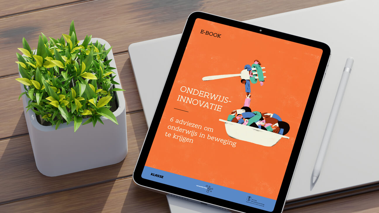 e-book: onderwijsinnovatie open (cover) op tablet