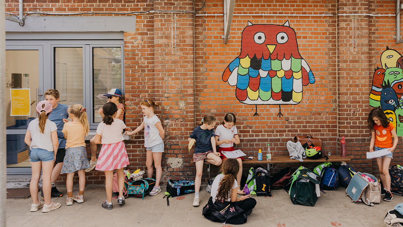 Kinderen op de speelplaats