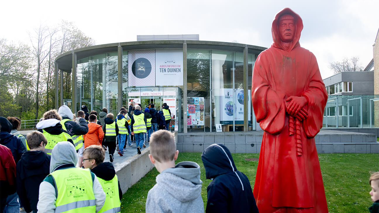 Ingang abdijmuseum Ter Duinen