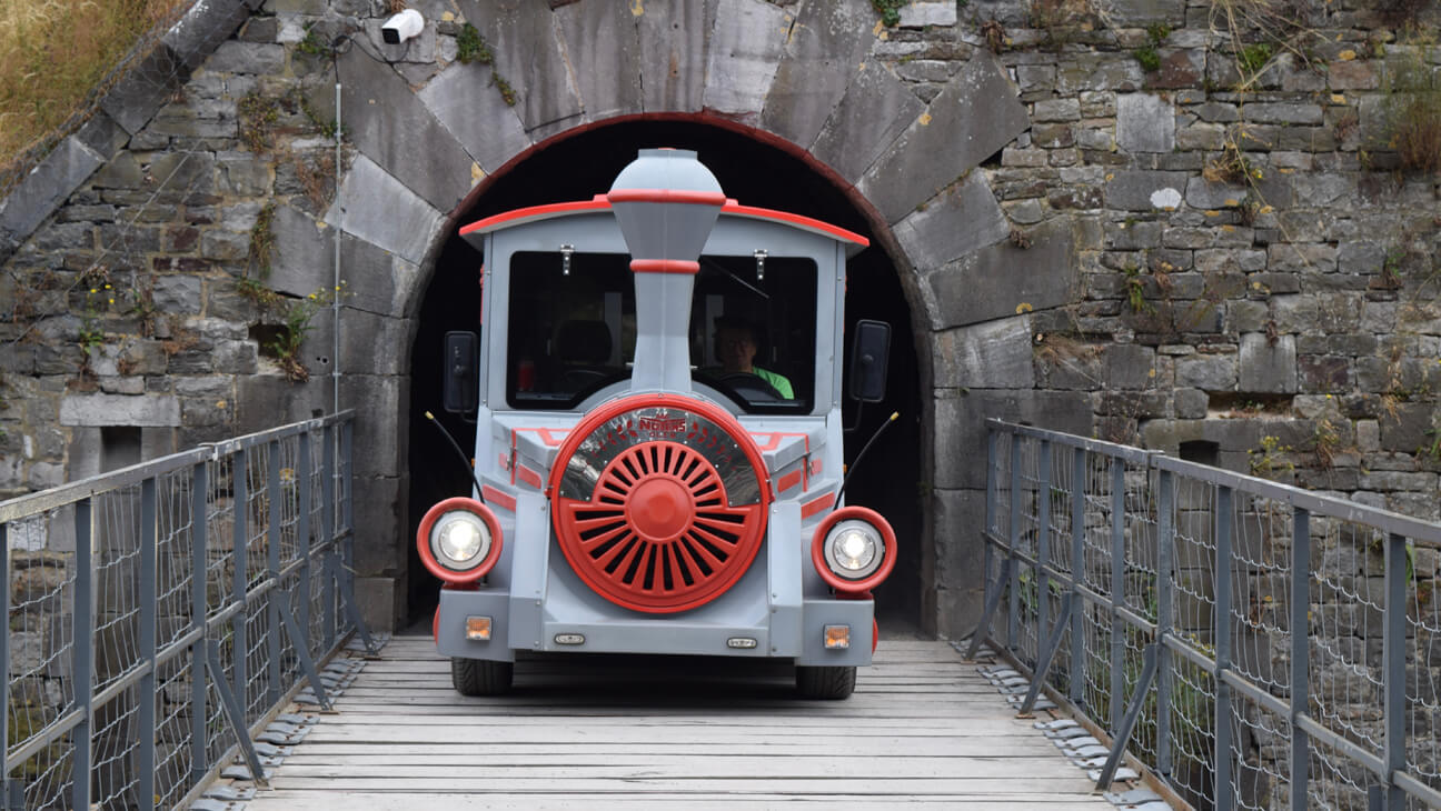 Treintje in de citadel van namen