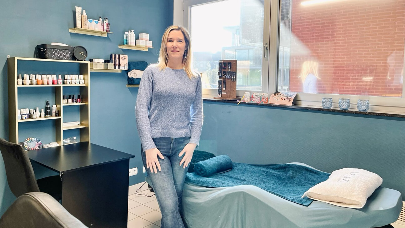 Schoonheidsspecialiste in schoonheidssalon li'bella