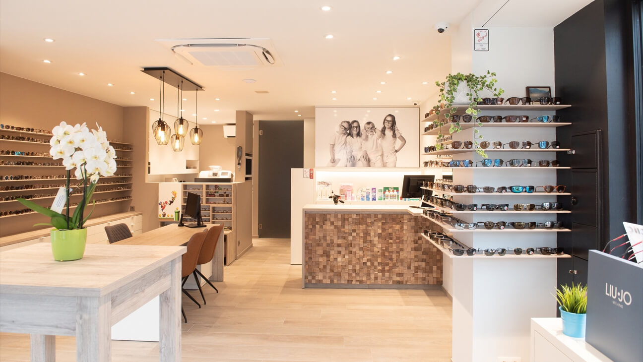 Interieur van optiek Baes