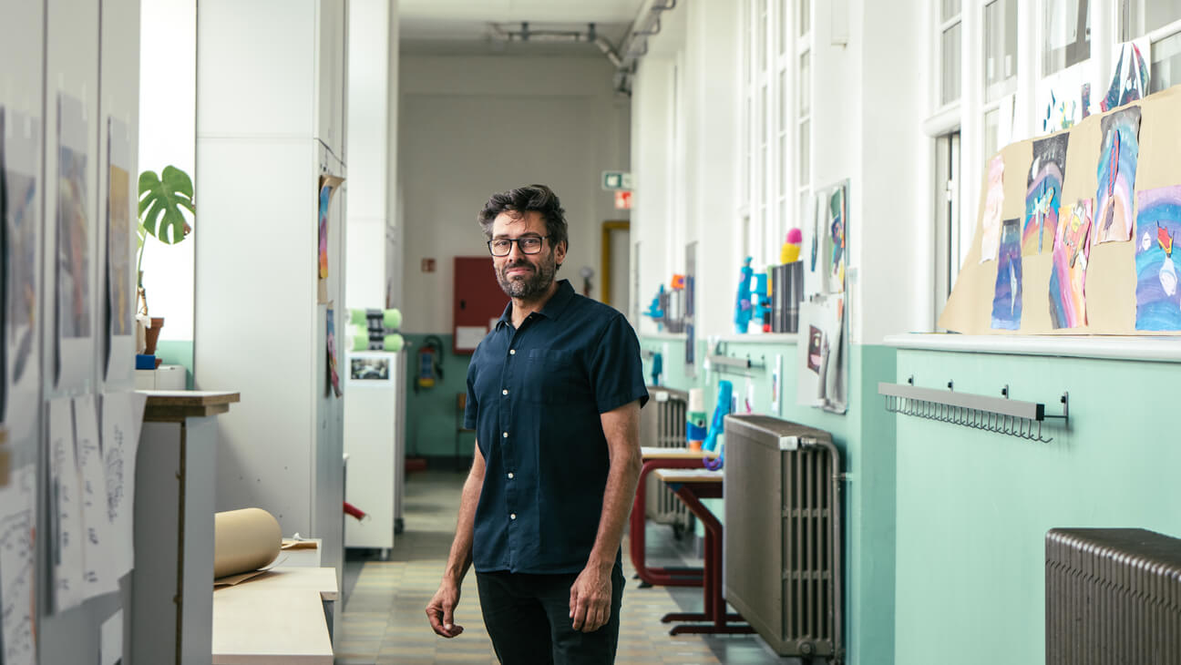 Directeur Joeri gebruikt een leerwandeling om zijn leraren beter te leren kennen