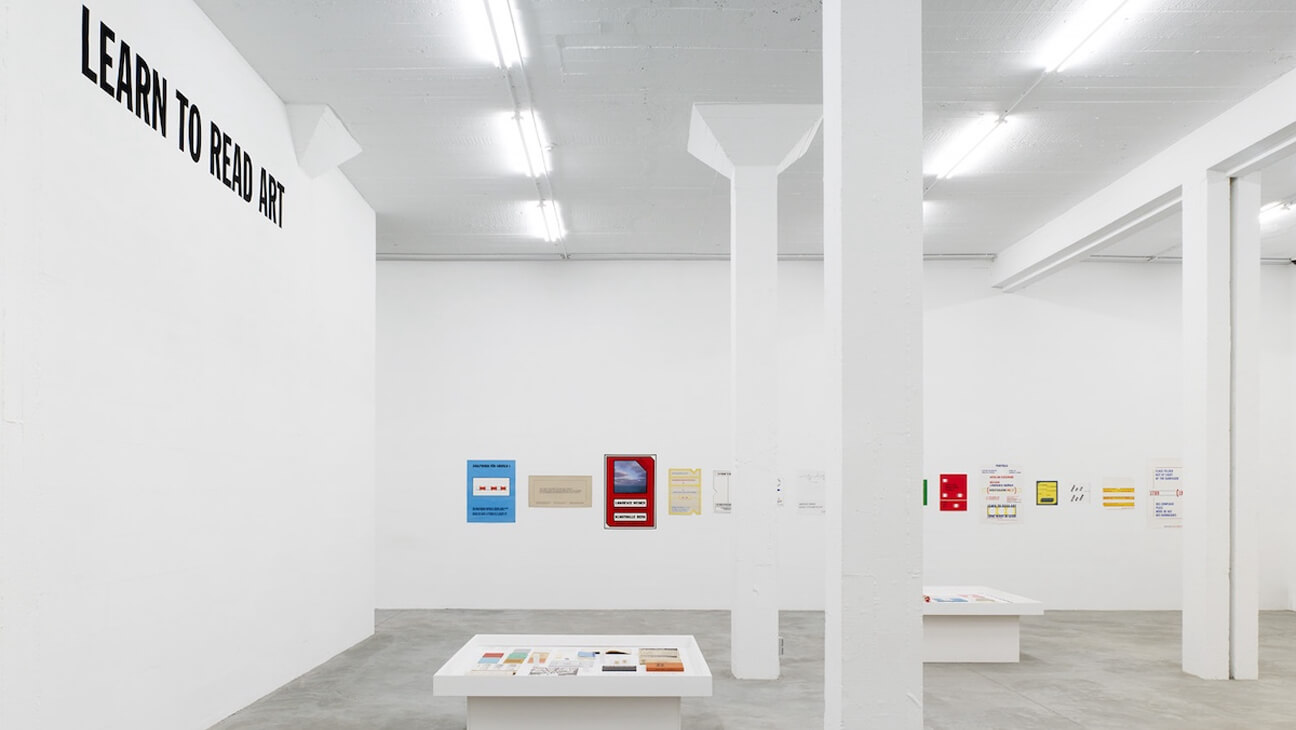 Beeld uit de Expo Red and green and blue more or less