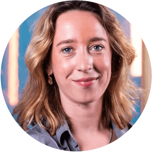 Portret van Zara Mommerency, expertnieuws- en informatie-geletterdheid bij Mediawijs over fake news