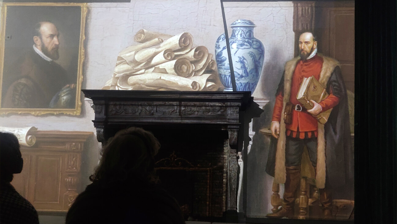 Bezoekers in het Mercator Orteliushuis