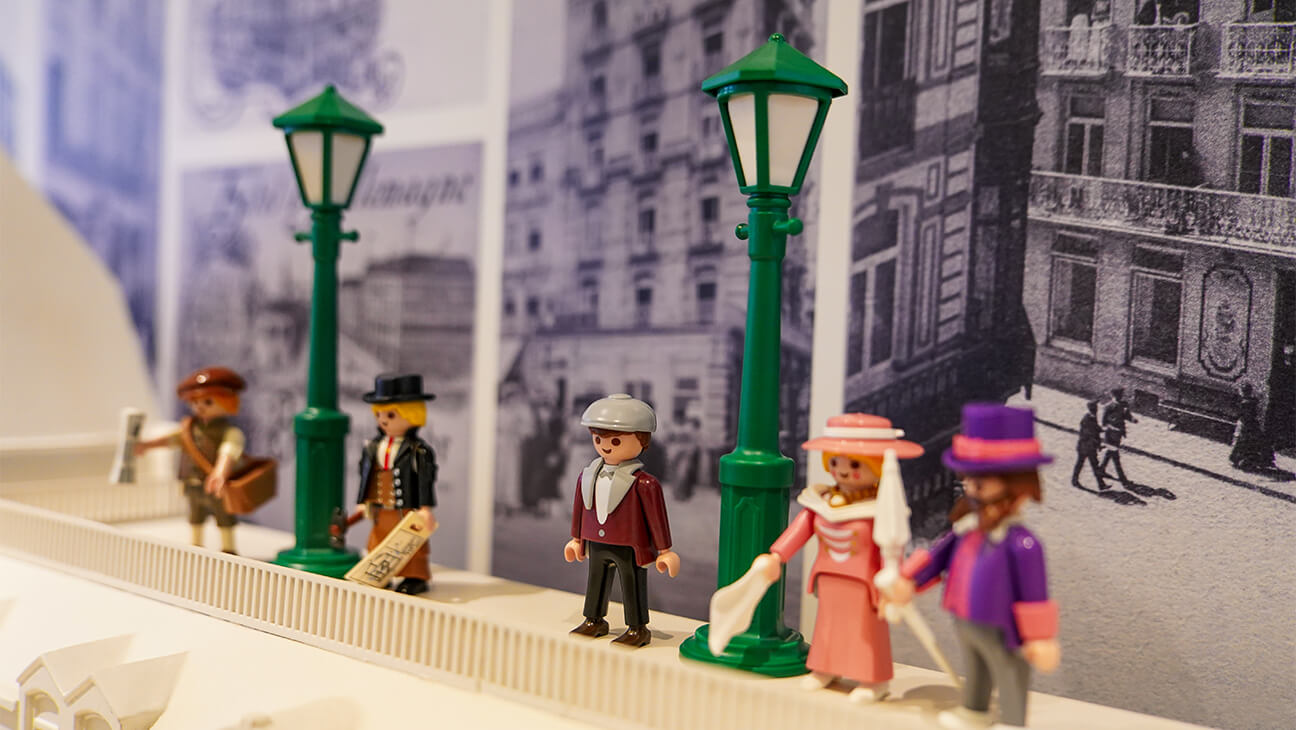 Playmobil tijdens de expo 'Belle époque in Playmobil'