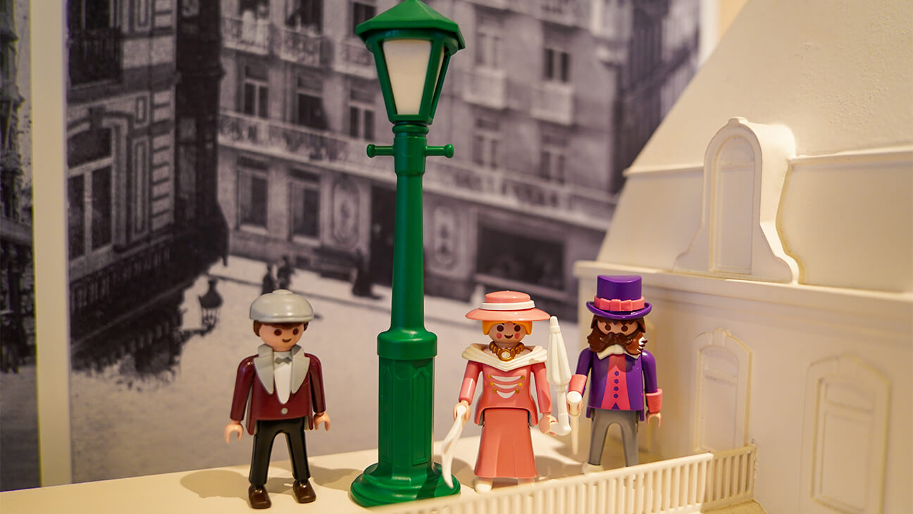 Playmobil tijdens de expo 'Belle époque in Playmobil'