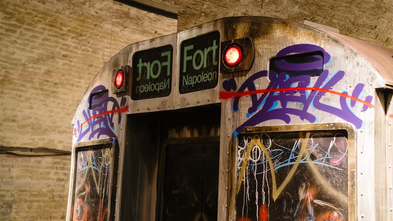 Graffiti op een oud metrostel op de Expo 'Subway Art'