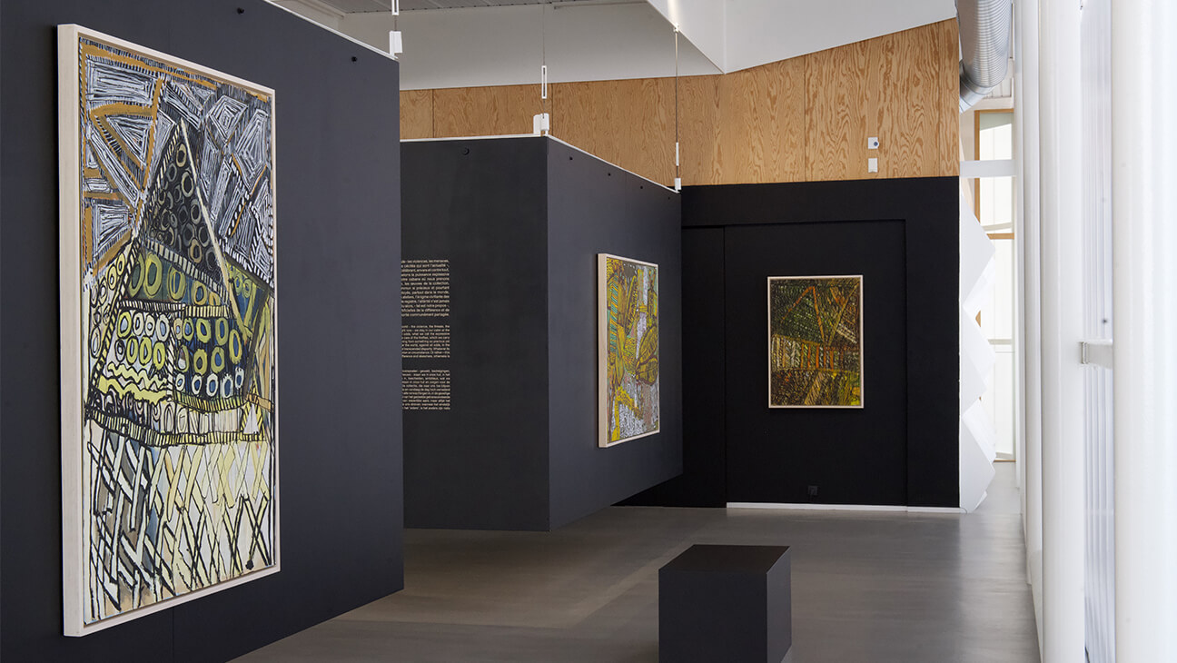 Zaal met kunstwerken uit de expo Altérités
