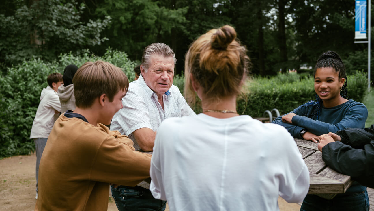 Kris Marsboom, zorgcoördinator Campos, Turnhout over tutors op zijn school