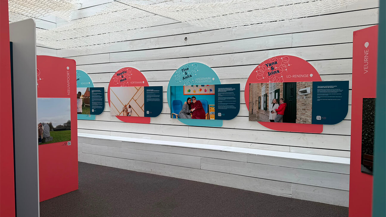 beeld uit de expo 'laten we banden smeden'