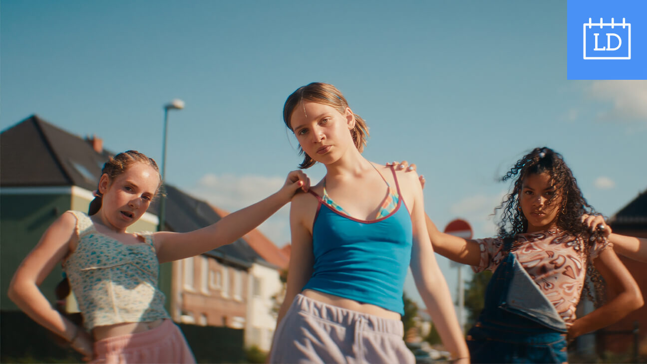Foto van drie meisje uit de film 'Tegenwoordig heet iedereen sorry'